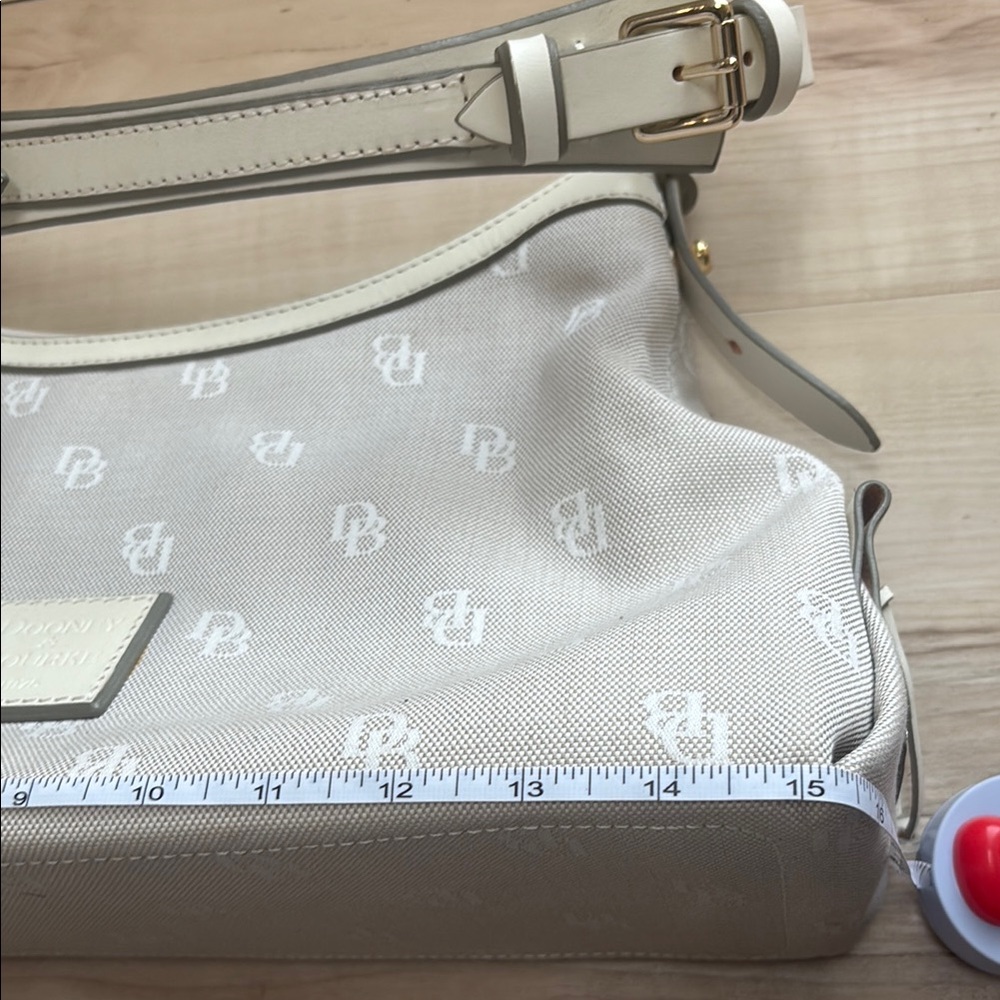 Dooney & Bourke White Shoulder Bag - Picture 9 of 13